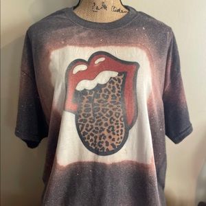 Leopard Print Tongue-Bleach Tee/Tshirt/Womens/Teen